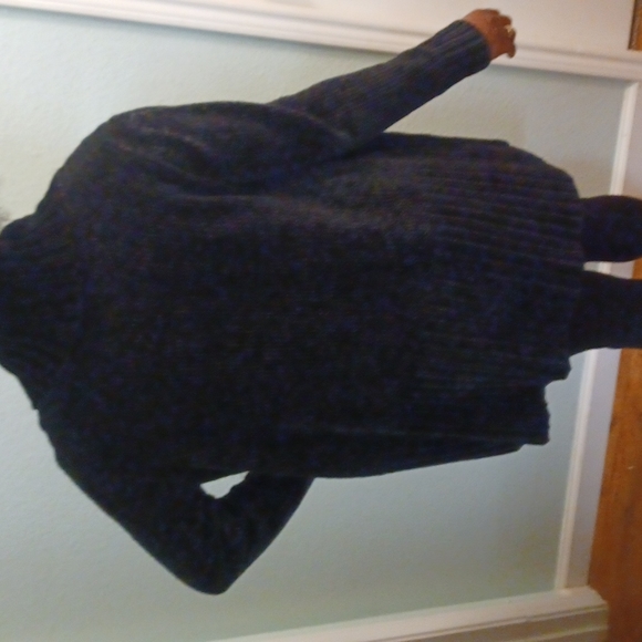 jacket or ponchos - Picture 10 of 14